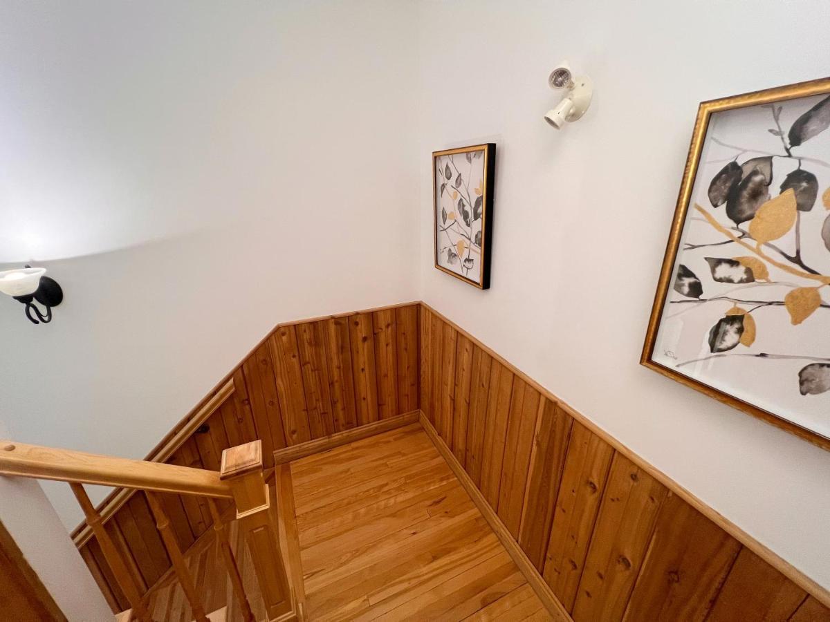 Auberge Au Poste De Traite Sainte-Famille Eksteriør billede